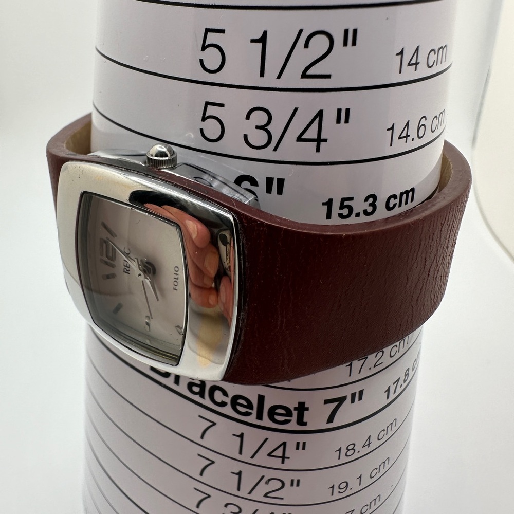 Woman’s Relic Folio Quartz Watch - Picture 8 of 8